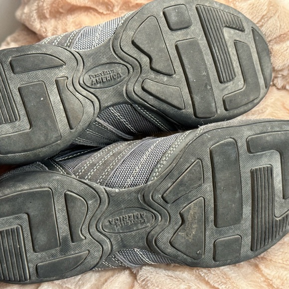 Perry Ellis walking shoes size 9 - Picture 6 of 7